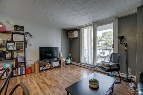 Surf and Surfside apartments and townhomes in Downtown Madison, WI. Fully Furnished, studio, one bedroom, 2 bedroom. Lake views. Managed by Wisconsin Management Company